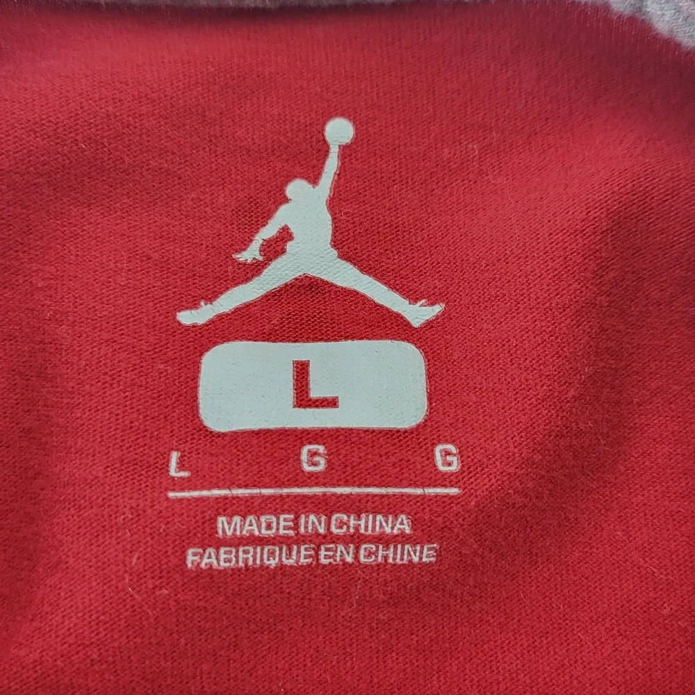 Jordan Mens Red Black Geometric Maze Graphic Pocket T-Shirt Size Large Jumpman